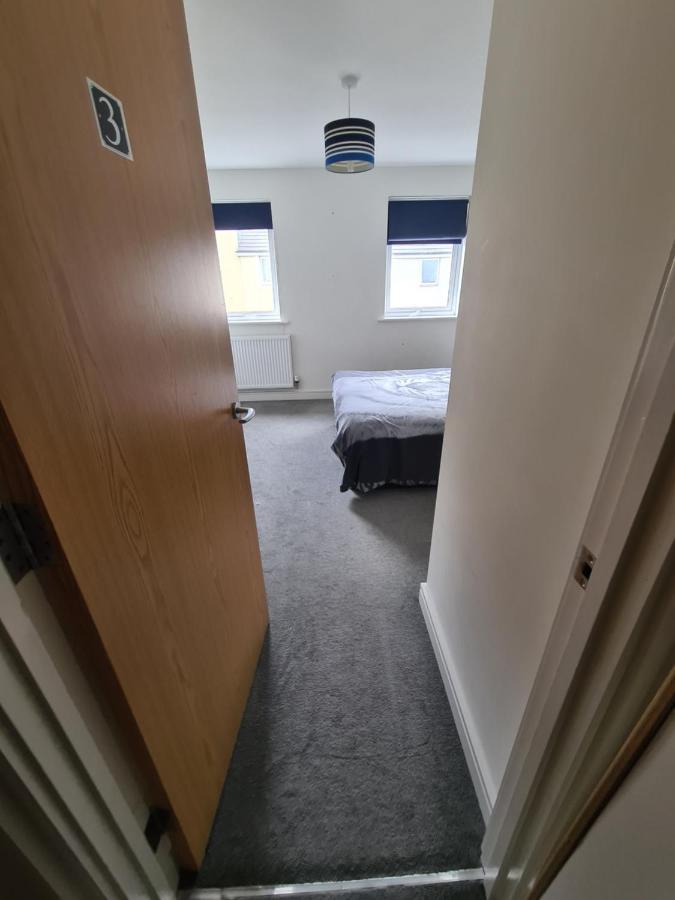 Superking Bedroom Close To The A30 Camborne Ngoại thất bức ảnh