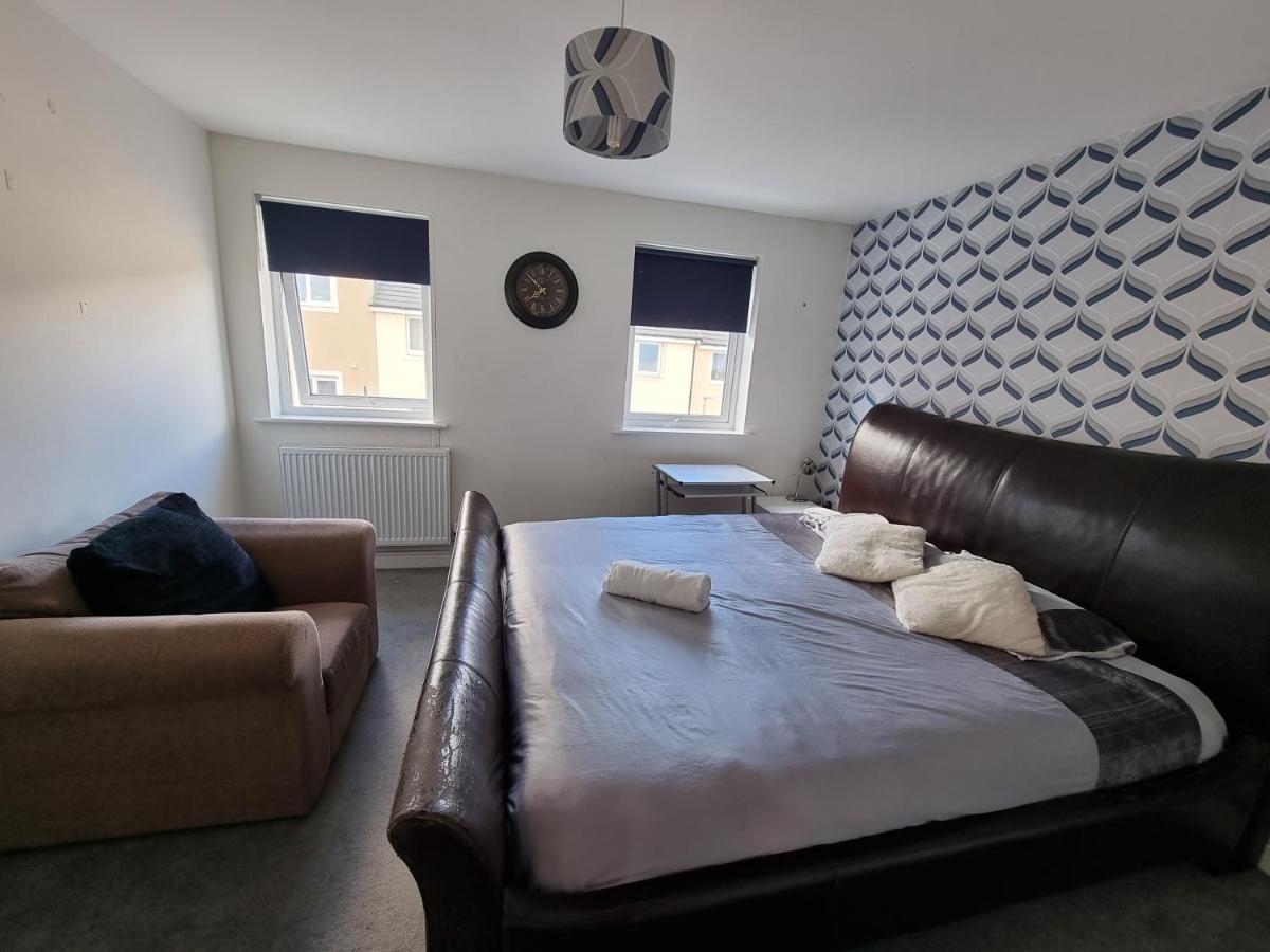 Superking Bedroom Close To The A30 Camborne Ngoại thất bức ảnh