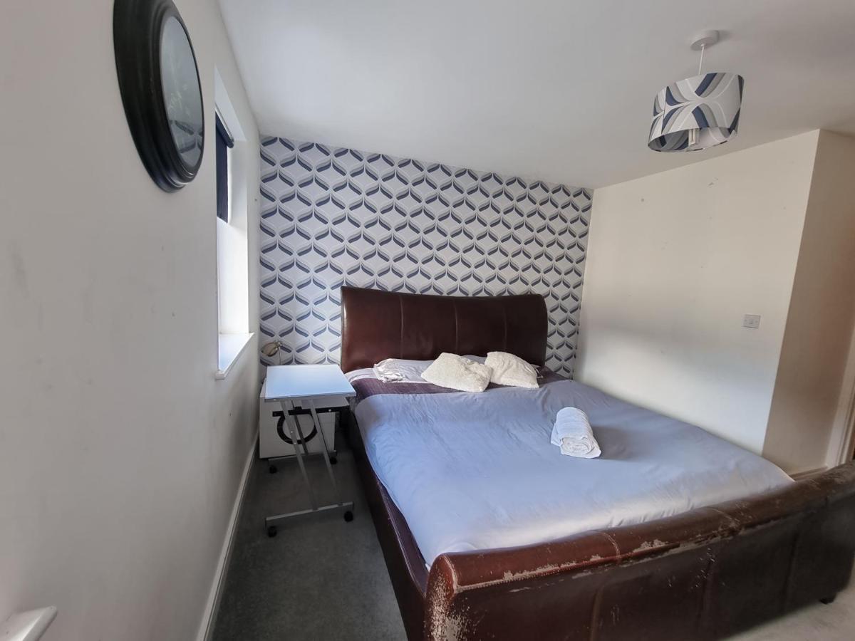 Superking Bedroom Close To The A30 Camborne Ngoại thất bức ảnh